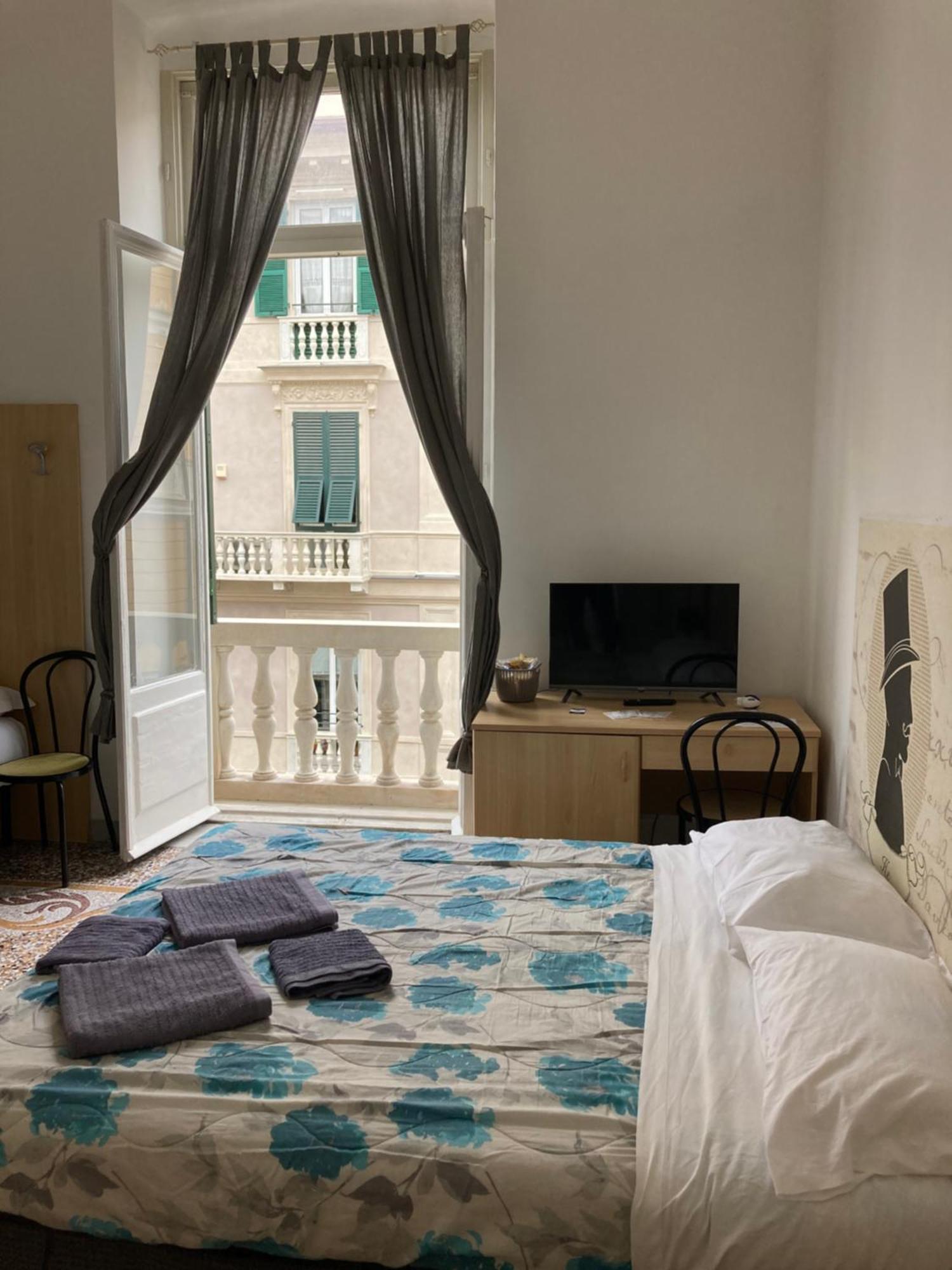 Guest House Roma Genoa Ngoại thất bức ảnh