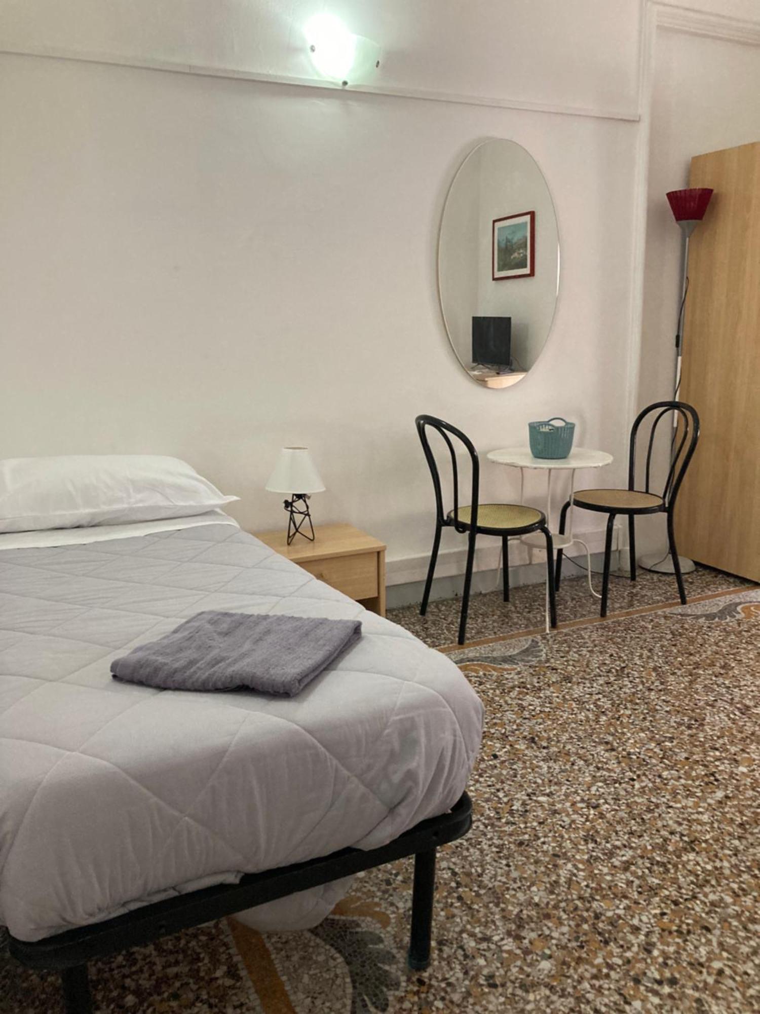 Guest House Roma Genoa Ngoại thất bức ảnh